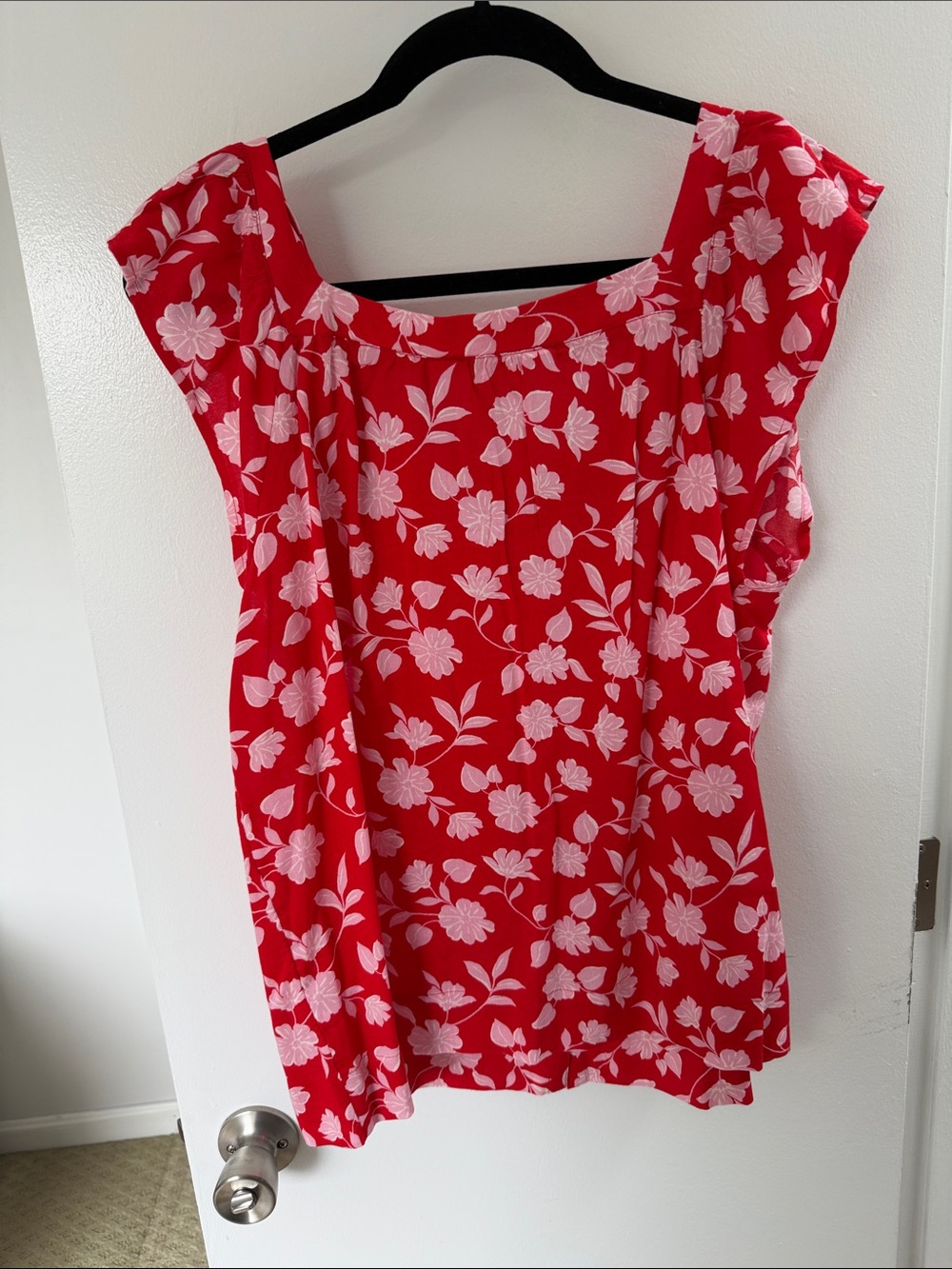 LC Lauren Conrad Red Floral Button-Front Blouse - Picture 2 of 3